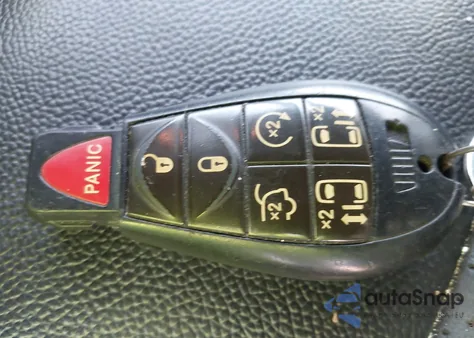 2020 Dodge Grand Caravan Sxt z USA, uszkodzony, nr VIN 2C4RDGCG2LR253246